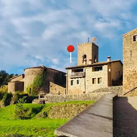 Hotel Cal Sastre Santa Pau Exterior photo