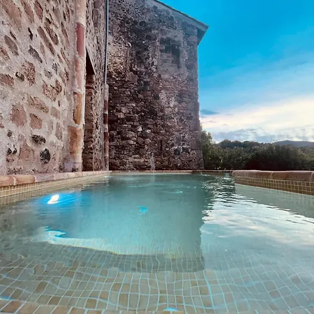 Hotel Cal Sastre Santa Pau Exterior photo